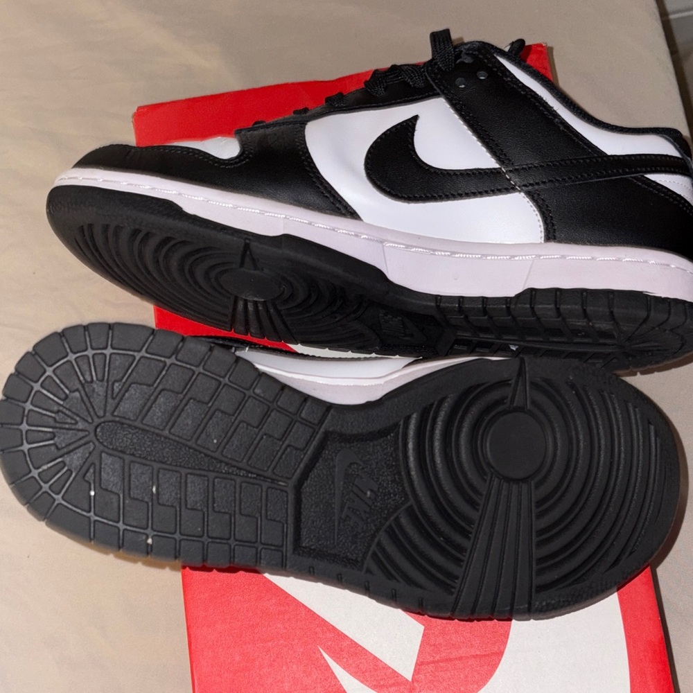Nike Women’s Classic Black and White Panda Dunks - Picture 6 of 6